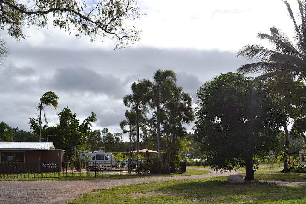 Dunk Island View Caravan Park Wongaling Beach Екстер'єр фото